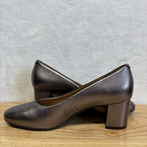 Aerosoles Betsy Mid Heel Pumps Metallic Gunmetal Silver Genuine Leather Size 9 - Picture 8 of 12